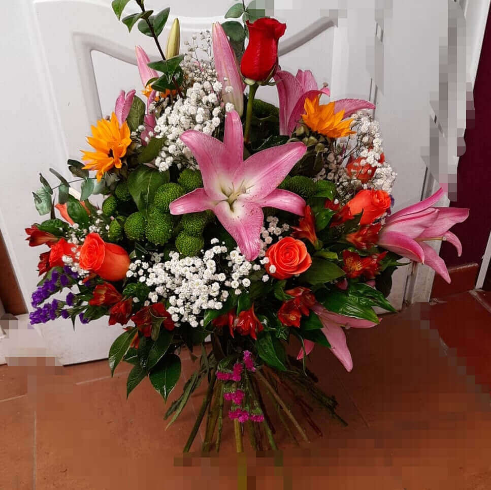 Ramo Variado 🌼 - ¡El Regalo Perfecto!🌟